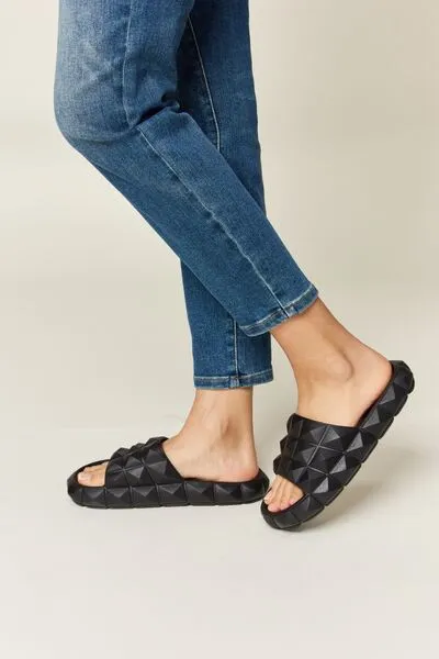 Explore More Collection - WILD DIVA Pyramid Stud Toe Band Footbed Sandals