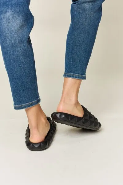 Explore More Collection - WILD DIVA Pyramid Stud Toe Band Footbed Sandals