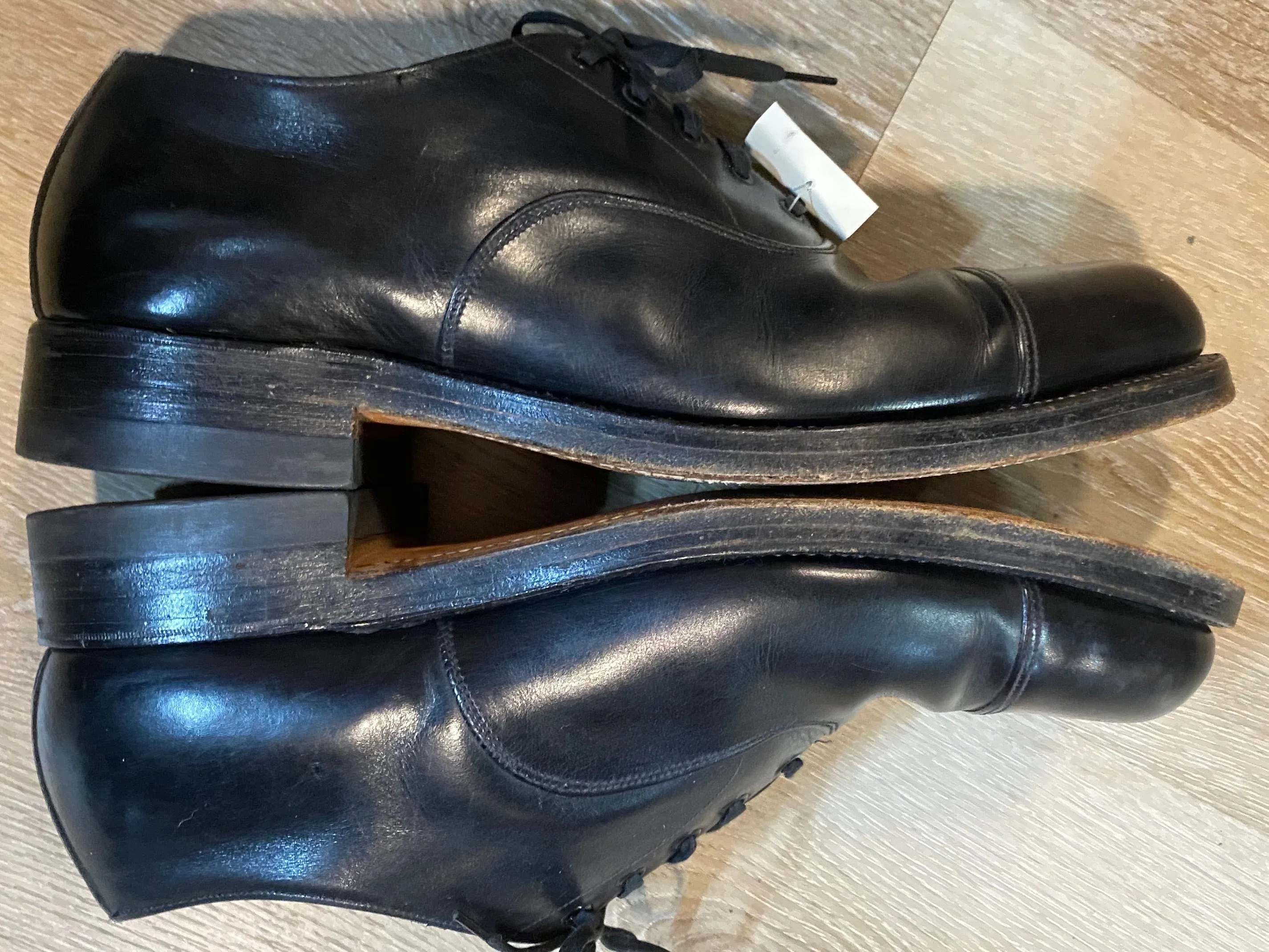 Hartt Oxford Shoes 9M 42 (Canada)