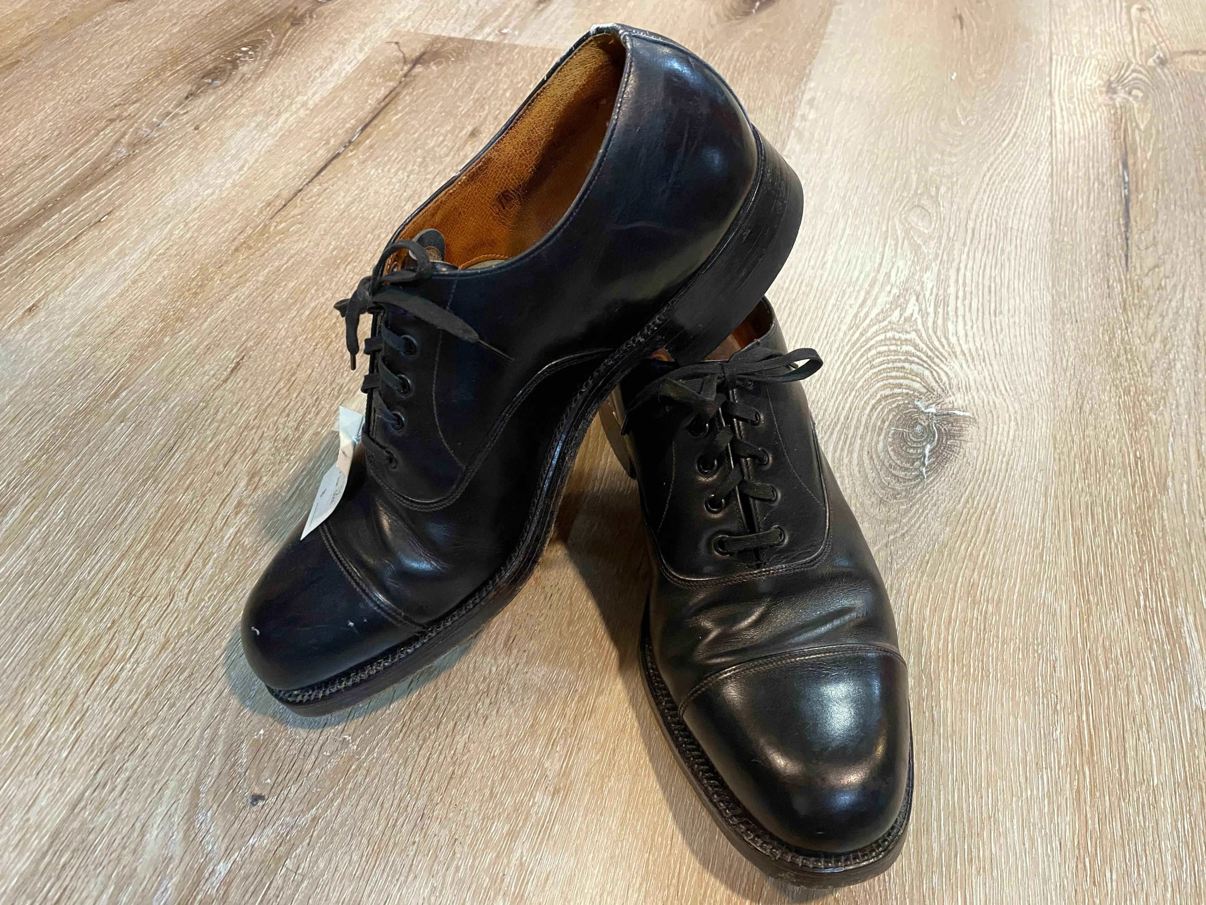 Hartt Oxford Shoes 9M 42 (Canada)